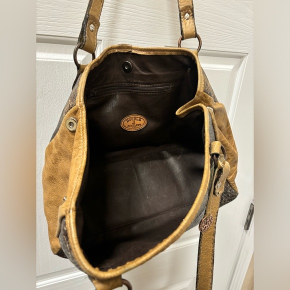 Double J Shoulder Leather Studded Tote Bag & Double Zipper Matching Wallet - Picture 16 of 16